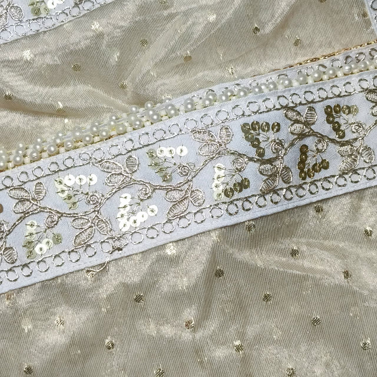 CHARKHI Men’s Wedding Safa with Dupatta | Ethnic Turban/Pagri for Groom | Royal Maharaja Pagdi with Sherwani Stole for Wedding, Baraat (White)